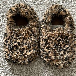 New leopard warmie booties